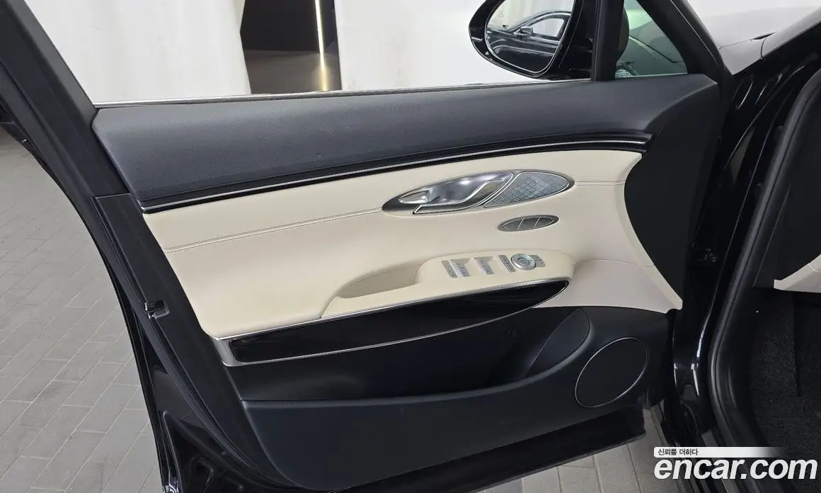 Genesis GV70 2021 2.5 автомат (гидро), фото 14 Genesis GV70 2021 2.5 автомат (гидро), фото 14