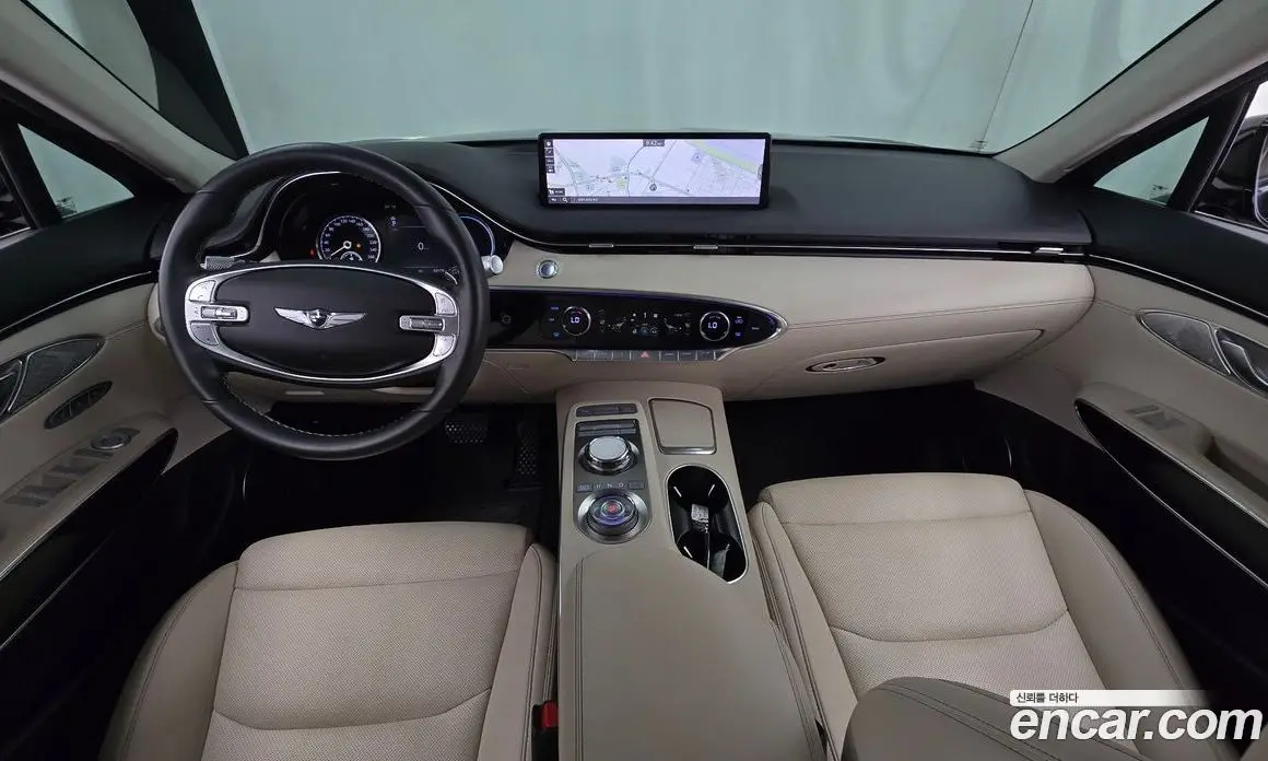 Genesis GV70 2021 2.5 автомат (гидро), фото 10 Genesis GV70 2021 2.5 автомат (гидро), фото 10