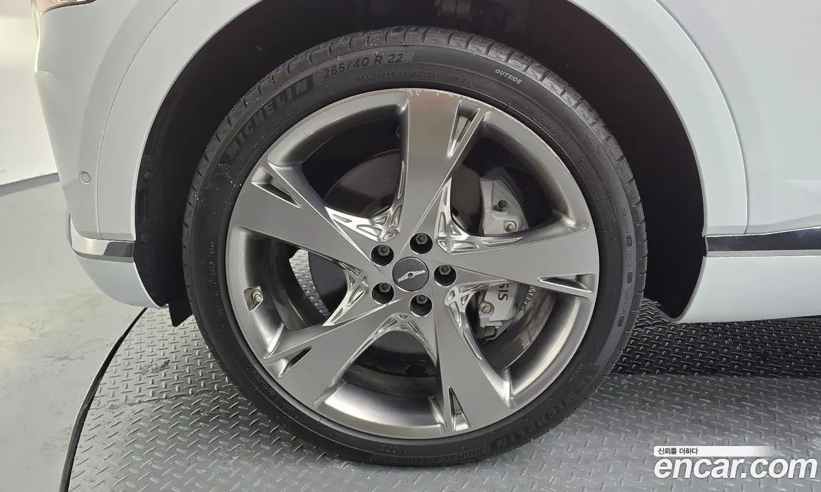 Genesis GV80 2022 2.5 автомат (гидро), фото 4 Genesis GV80 2022 2.5 автомат (гидро), фото 4