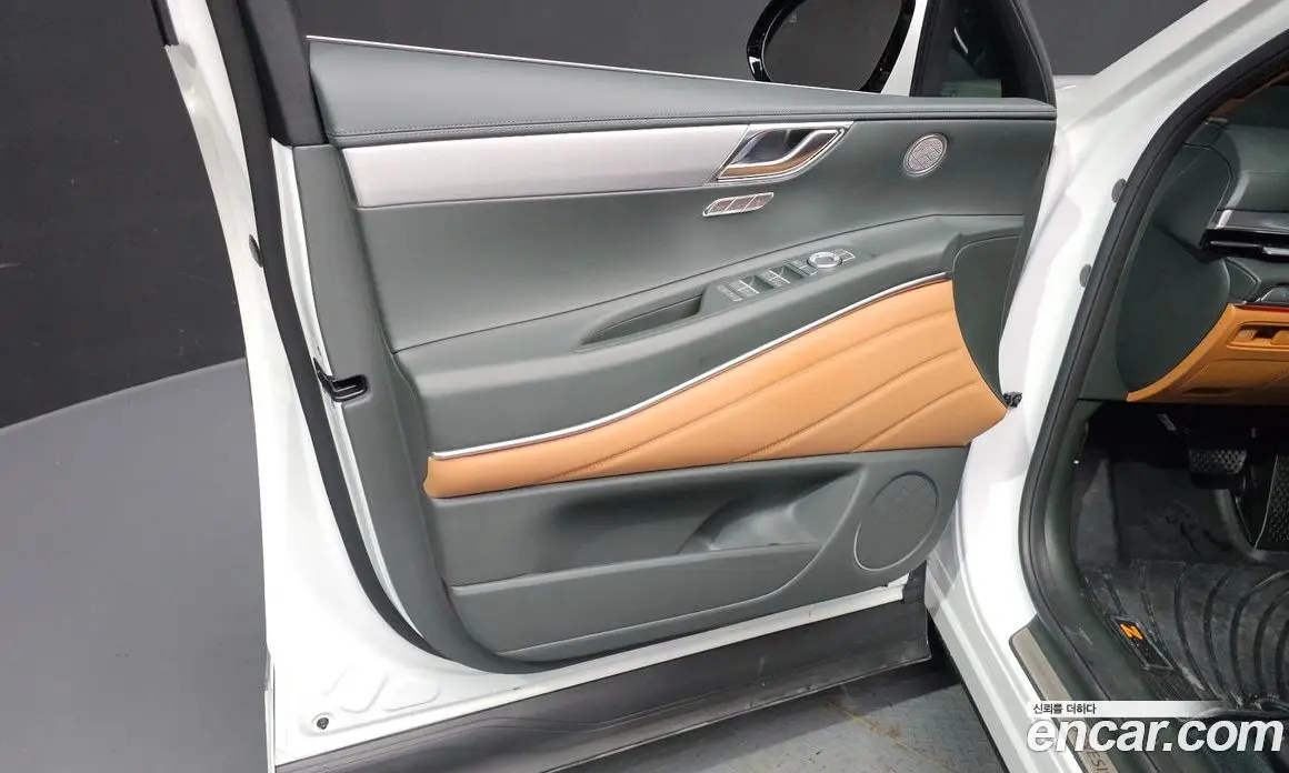 Genesis GV80 2024 2.5 автомат (гидро), фото 14 Genesis GV80 2024 2.5 автомат (гидро), фото 14