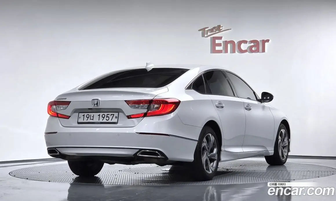 Honda Accord 2018 1.5 автомат (гидро), фото 1 Honda Accord 2018 1.5 автомат (гидро), фото 1
