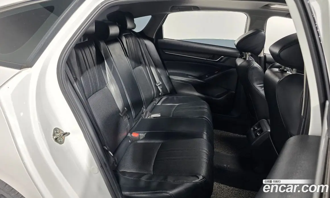 Honda Accord 2018 1.5 автомат (гидро), фото 16 Honda Accord 2018 1.5 автомат (гидро), фото 16