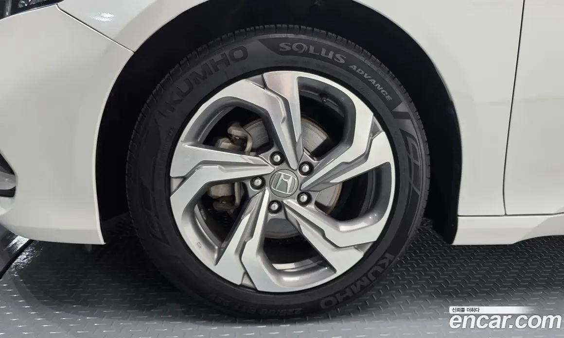 Honda Accord 2018 1.5 автомат (гидро), фото 4 Honda Accord 2018 1.5 автомат (гидро), фото 4