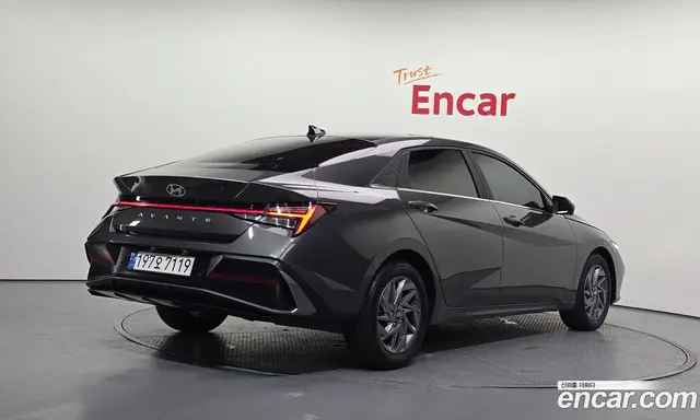 Hyundai Avante 2023 1.6 автомат (гидро), миниатюра 2