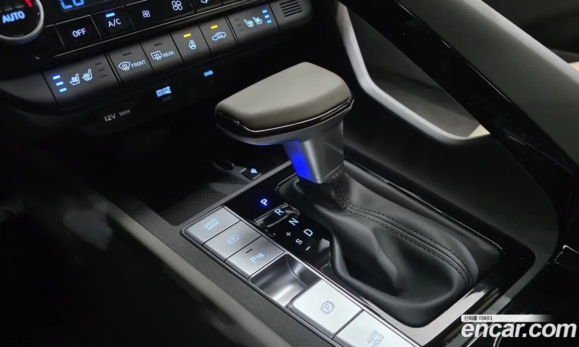 Hyundai Avante 2023 1.6 автомат (гидро), фото 9