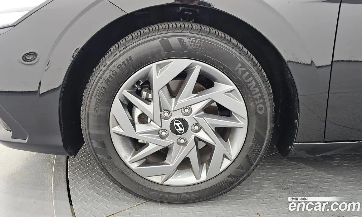 Hyundai Avante 2025 1.6 автомат (гидро), фото 4