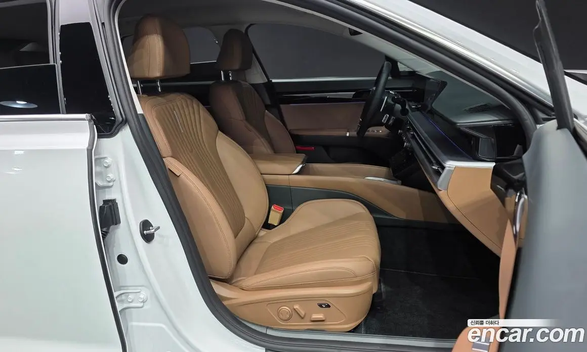 Hyundai Grandeur 2024 2.5 автомат (гидро), фото 16 Hyundai Grandeur 2024 2.5 автомат (гидро), фото 16