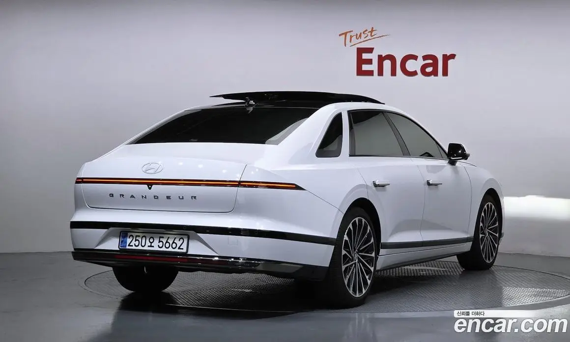 Hyundai Grandeur 2024 1.6 автомат (гидро), фото 2 Hyundai Grandeur 2024 1.6 автомат (гидро), фото 2