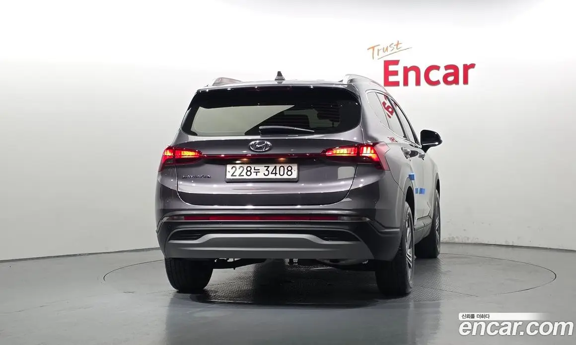 Hyundai Santa Fe 2022 2.2 автомат (гидро), фото 4 Hyundai Santa Fe 2022 2.2 автомат (гидро), фото 4