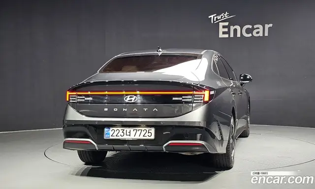 Hyundai Sonata 2024 1.6 автомат (гидро), миниатюра 4 Hyundai Sonata 2024 1.6 автомат (гидро), миниатюра 4
