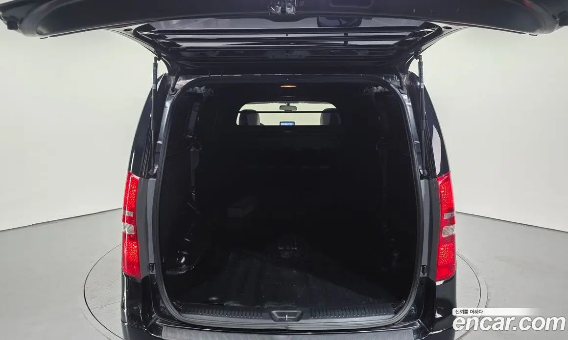 Hyundai Starex 2020 2.5 автомат (гидро), фото 20 Hyundai Starex 2020 2.5 автомат (гидро), фото 20