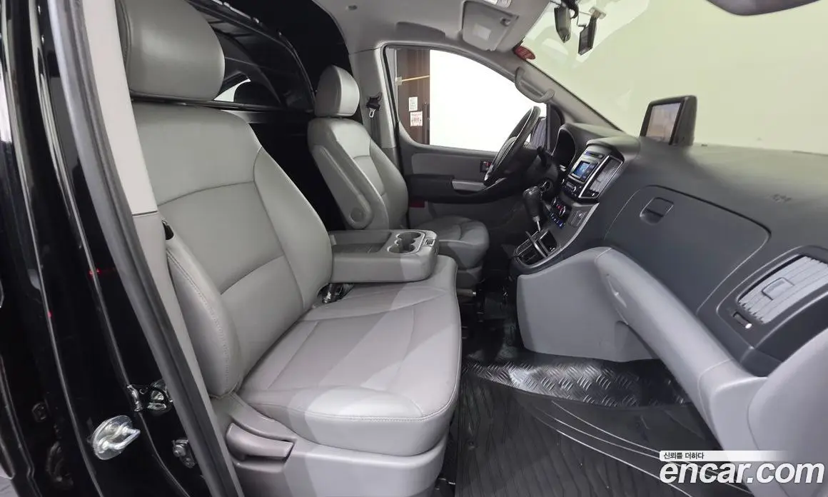 Hyundai Starex 2020 2.5 автомат (гидро), фото 10 Hyundai Starex 2020 2.5 автомат (гидро), фото 10