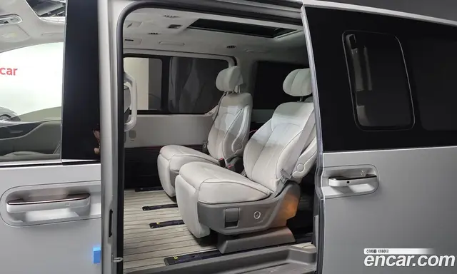 Hyundai Staria 2024 1.6 автомат (гидро), миниатюра 11