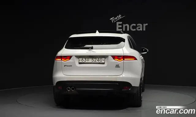 Jaguar F-Pace 2018 2.0 автомат (гидро), миниатюра 4 Jaguar F-Pace 2018 2.0 автомат (гидро), миниатюра 4