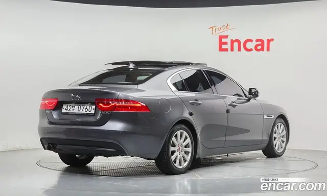 Jaguar XE 2015 2.0 автомат (гидро), миниатюра 2 Jaguar XE 2015 2.0 автомат (гидро), миниатюра 2