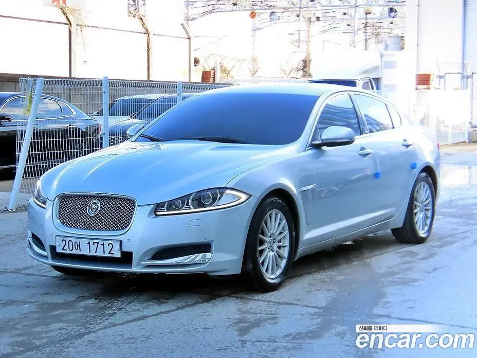 Jaguar XF 2013 2.0 автомат (гидро), фото 2 Jaguar XF 2013 2.0 автомат (гидро), фото 2