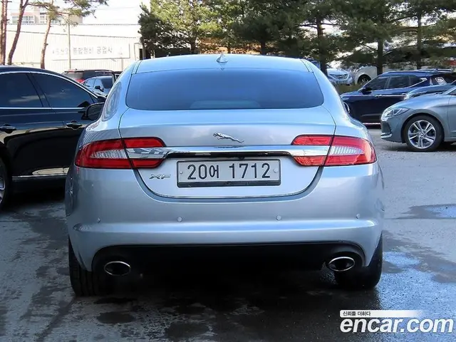 Jaguar XF 2013 2.0 автомат (гидро), миниатюра 4 Jaguar XF 2013 2.0 автомат (гидро), миниатюра 4