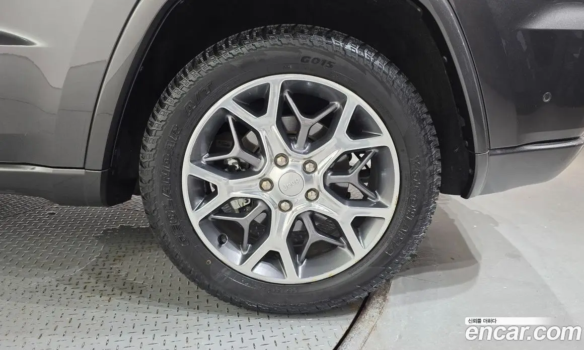Jeep Cherokee 2021 3.6 автомат (гидро), фото 7