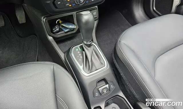 Jeep Renegade 2023 1.3 автомат (гидро), миниатюра 12