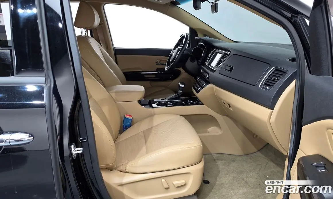 Kia Carnival 2020 2.2 автомат (гидро), фото 16