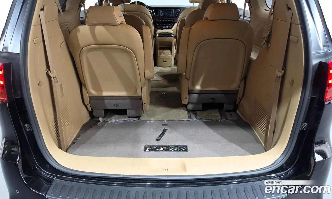 Kia Carnival 2020 2.2 автомат (гидро), фото 24