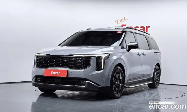 Kia Carnival, 2025, 17 176 км