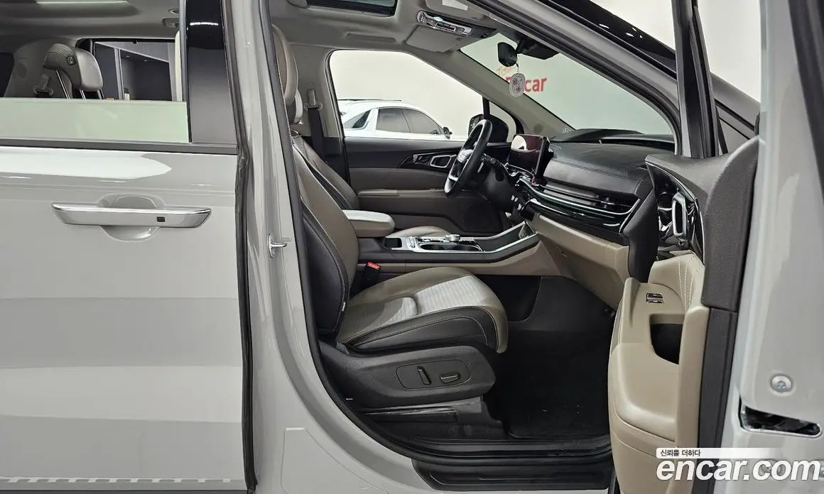 Kia Carnival 2025 2.2 автомат (гидро), фото 16