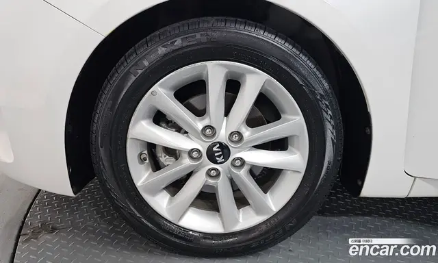 Kia K3 2017 1.6 автомат (гидро), миниатюра 5 Kia K3 2017 1.6 автомат (гидро), миниатюра 5