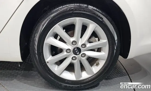 Kia K3 2017 1.6 автомат (гидро), миниатюра 7 Kia K3 2017 1.6 автомат (гидро), миниатюра 7
