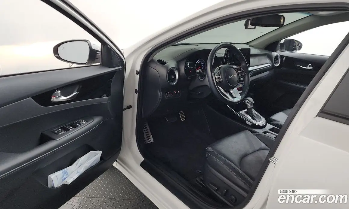 Kia K3 2024 1.6 автомат (гидро), фото 13 Kia K3 2024 1.6 автомат (гидро), фото 13