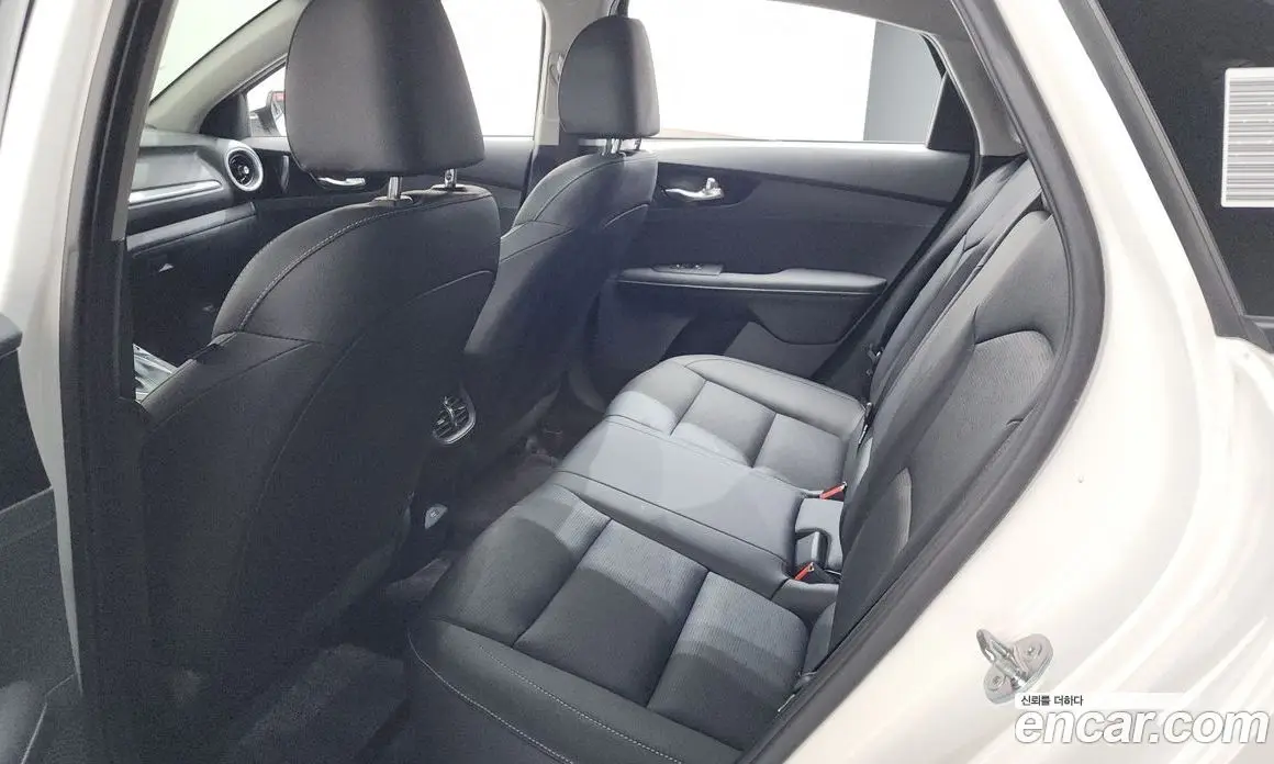 Kia K3 2024 1.6 автомат (гидро), фото 16 Kia K3 2024 1.6 автомат (гидро), фото 16