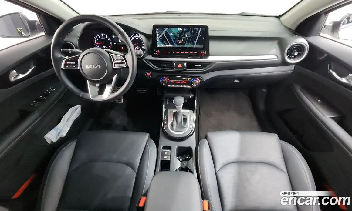 Kia K3 2024 1.6 автомат (гидро), фото 10 Kia K3 2024 1.6 автомат (гидро), фото 10