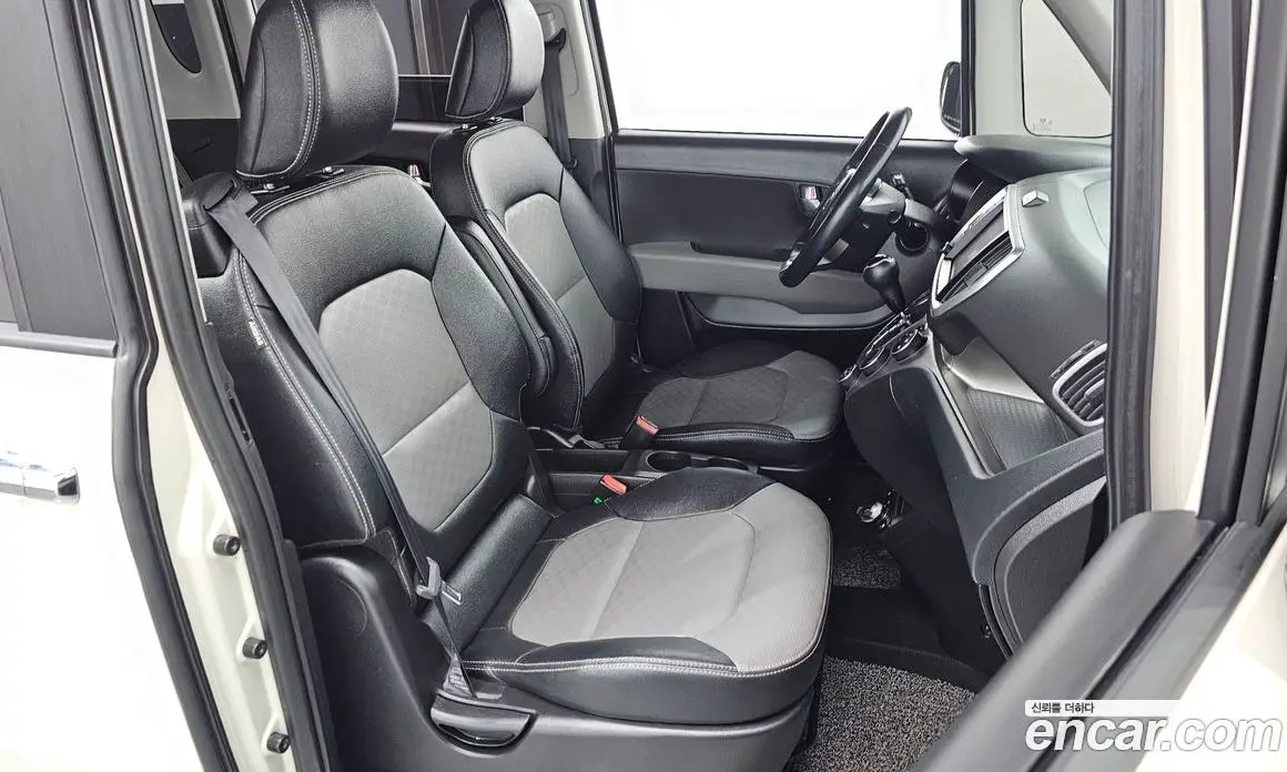 Kia Ray 2021 1.0 автомат (гидро), фото 12