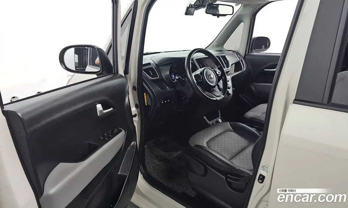 Kia Ray 2021 1.0 автомат (гидро), фото 10