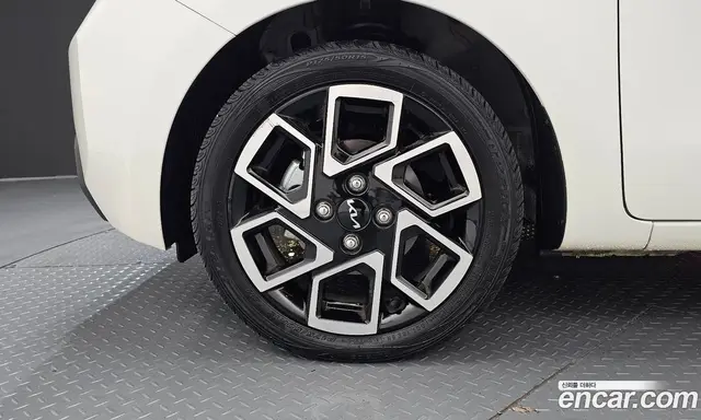 Kia Ray 2023 1.0 автомат (гидро), миниатюра 5 Kia Ray 2023 1.0 автомат (гидро), миниатюра 5