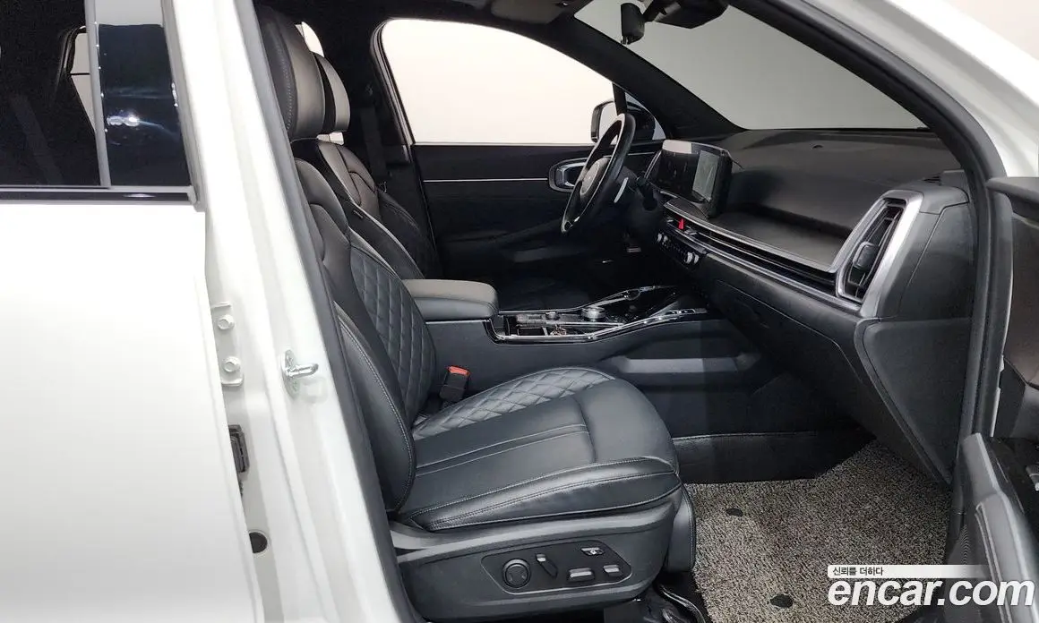 Kia Sorento 2023 2.2 автомат (гидро), фото 16 Kia Sorento 2023 2.2 автомат (гидро), фото 16