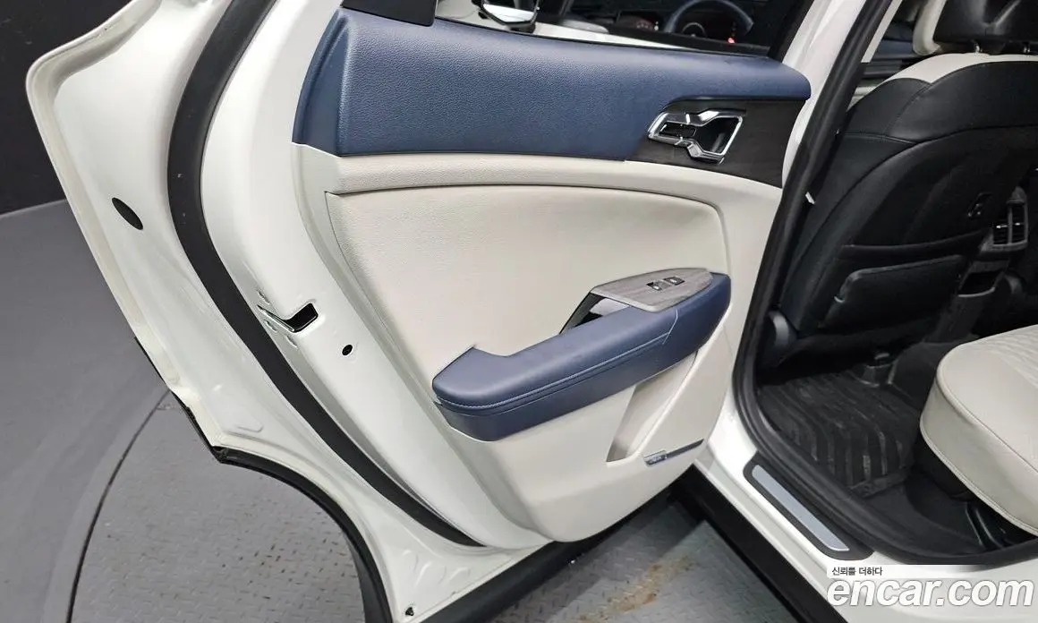Kia Sportage 2024 1.6 автомат (гидро), фото 15 Kia Sportage 2024 1.6 автомат (гидро), фото 15