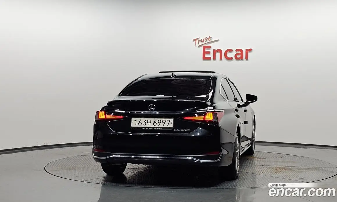 Lexus ES 2025 2.5 автомат (гидро), фото 3 Lexus ES 2025 2.5 автомат (гидро), фото 3