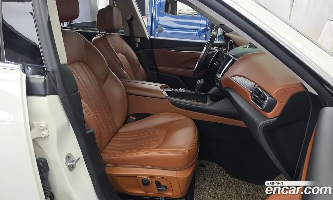 Maserati Levante 2016 3.0 автомат (гидро), фото 11 Maserati Levante 2016 3.0 автомат (гидро), фото 11