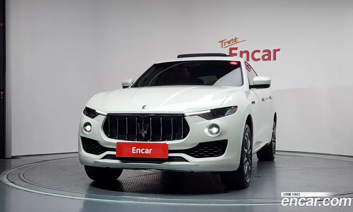 Maserati Levante 2016 3.0 автомат (гидро), фото 3 Maserati Levante 2016 3.0 автомат (гидро), фото 3