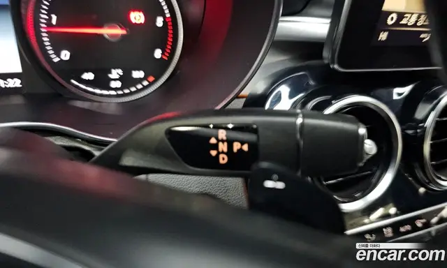 Mercedes-Benz C-Class 2018 2.1 автомат (гидро), миниатюра 9