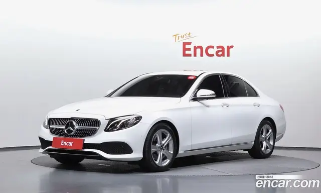 Mercedes-Benz E-Class 2017 2.0 автомат (гидро), миниатюра 1 Mercedes-Benz E-Class 2017 2.0 автомат (гидро), миниатюра 1
