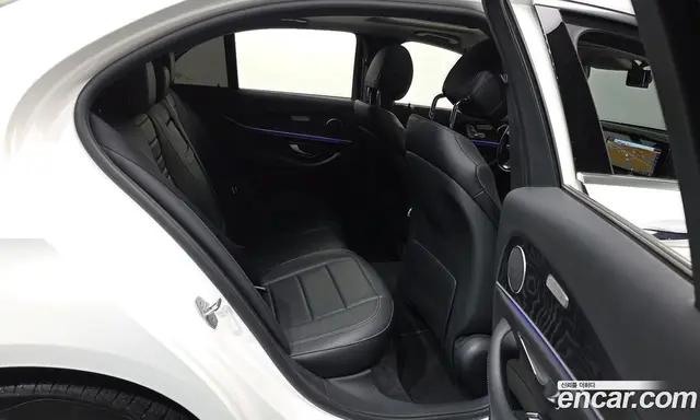 Mercedes-Benz E-Class 2017 2.0 автомат (гидро), миниатюра 12
