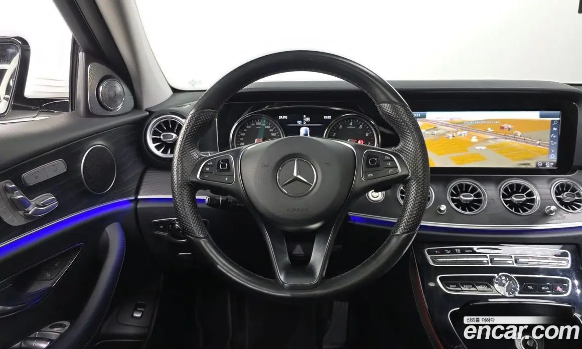 Mercedes-Benz E-Class 2017 2.0 автомат (гидро), фото 13 Mercedes-Benz E-Class 2017 2.0 автомат (гидро), фото 13