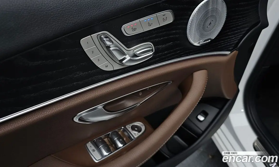 Mercedes-Benz E-Class 2020 2.0 автомат (гидро), фото 24 Mercedes-Benz E-Class 2020 2.0 автомат (гидро), фото 24