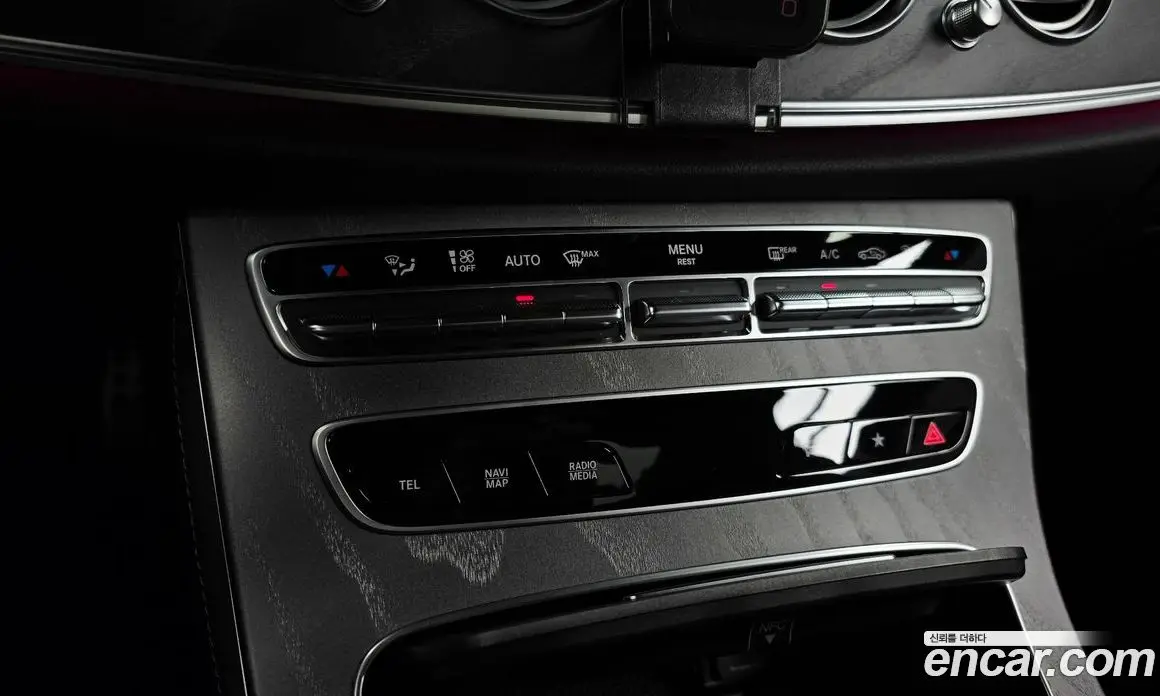 Mercedes-Benz E-Class 2022 2.0 автомат (гидро), фото 34 Mercedes-Benz E-Class 2022 2.0 автомат (гидро), фото 34