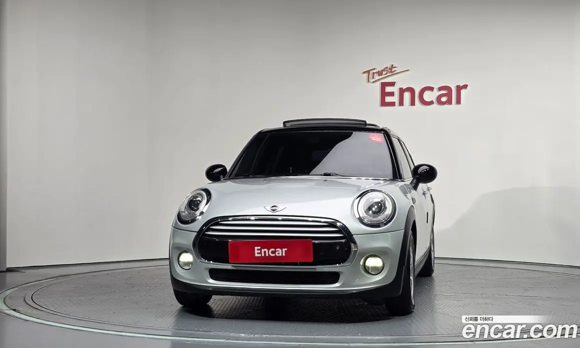 Mini Cooper 2015 1.5 автомат (гидро), фото 3 Mini Cooper 2015 1.5 автомат (гидро), фото 3