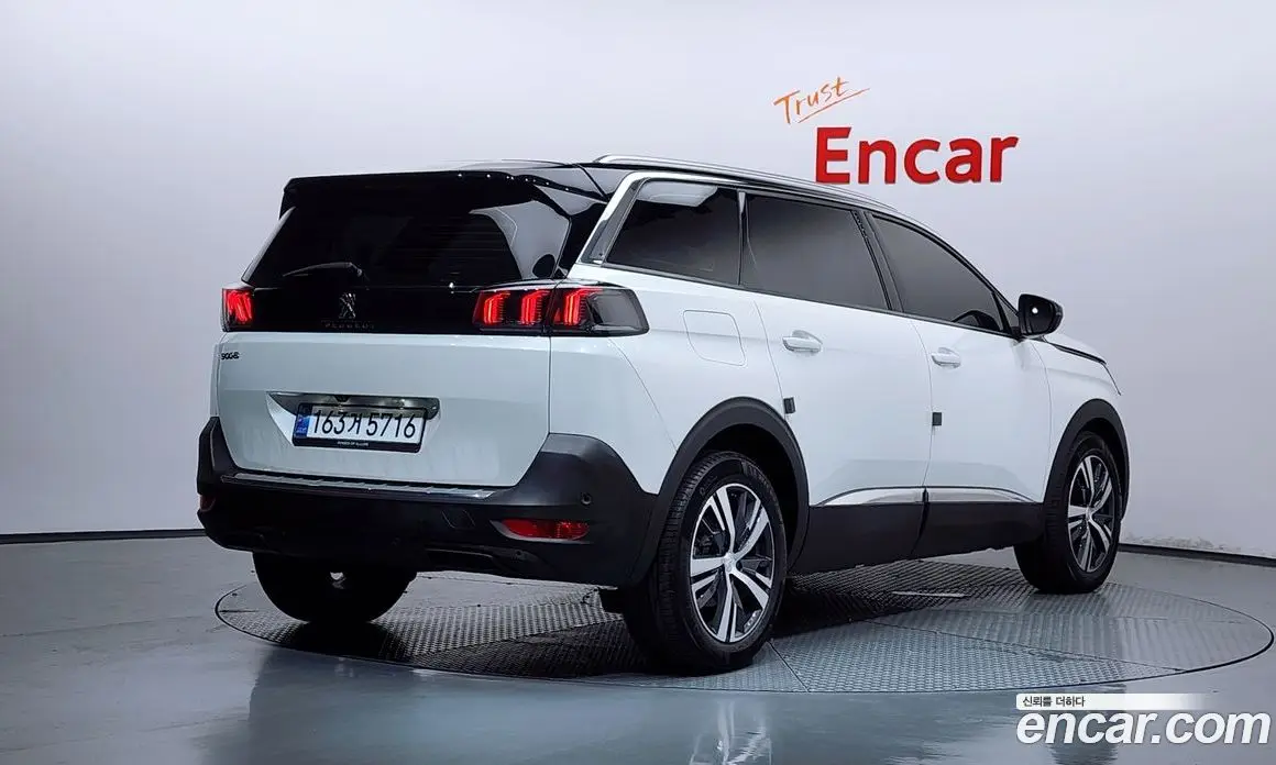 Peugeot 5008 2024 1.2 автомат (гидро), фото 2 Peugeot 5008 2024 1.2 автомат (гидро), фото 2