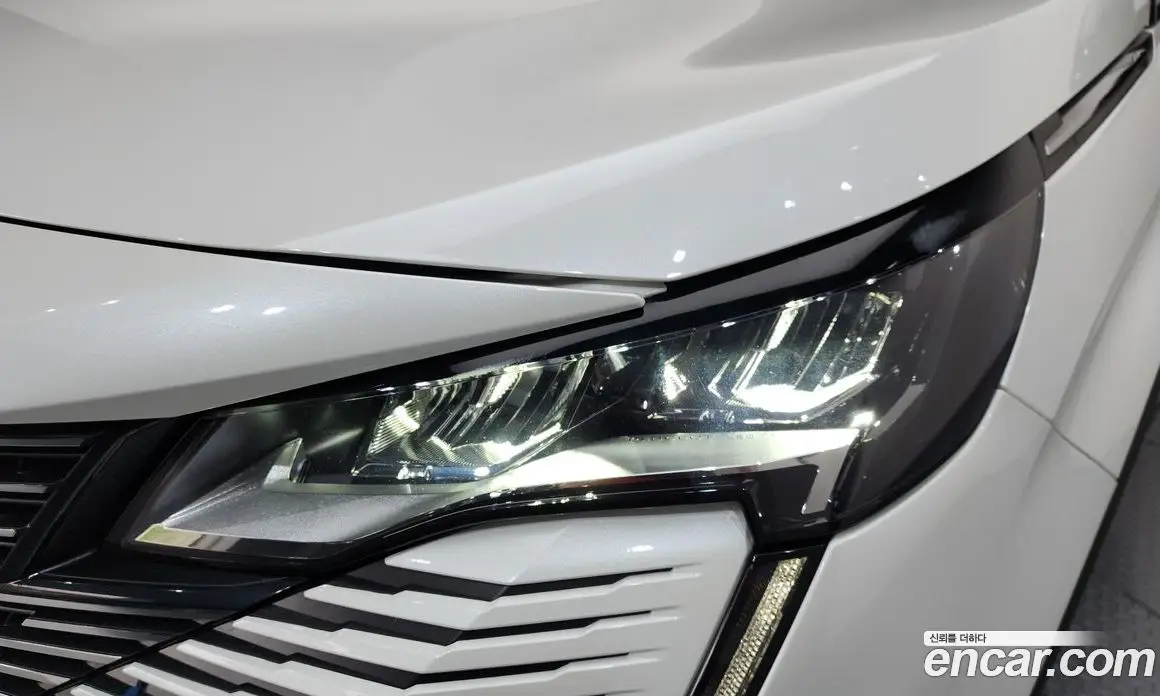 Peugeot 5008 2024 1.2 автомат (гидро), фото 8 Peugeot 5008 2024 1.2 автомат (гидро), фото 8