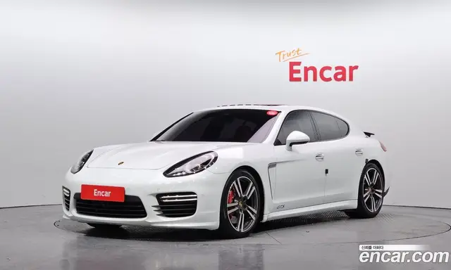 Porsche Panamera, 2015, 130 122 км